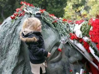 Φωτογραφία για Πολυτεχνείο 2012: Αρχισαν οι εκδηλώσεις αλλά και οι συμπλοκές