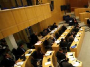 Φωτογραφία για Κύπρος: Ψηφίσθηκε ο νέος νόμος περί πιστοποιούντων υπαλλήλων