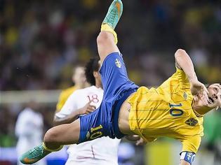 Φωτογραφία για Ο Αρσέν Βενγκέρ δηλώνει εντυπωσιασμένος από το γκολ του Ιμπραϊχίμοβιτς στον αγώνα Αγγλία-Σουηδία