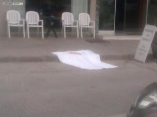 Φωτογραφία για ΣΟΚ! Αυτοκτονία γυναίκας στο κέντρο της Μυτιλήνης