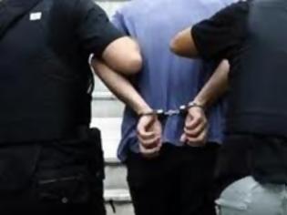 Φωτογραφία για Γλυφάδα: Σύλληψη για απάτες σε βάρος ηλικιωμένων