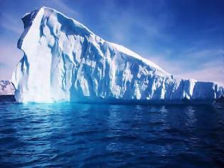 Φωτογραφία για Παγόβουνο στο μέγεθος της Νέας Υόρκης έτοιμο να αποσπαστεί από την Ανταρκτική