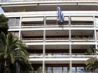 Φωτογραφία για Απειλούνται με διαθεσιμότητα όλοι οι Δ.Ε.