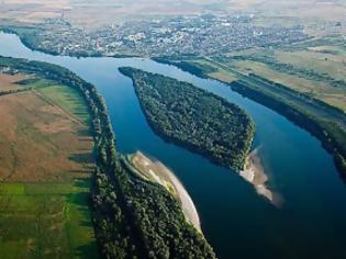 Φωτογραφία για Απειλείται το οικοσύστημα του Δούναβη λόγω ναυαγίου