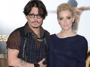 Φωτογραφία για Τέλος το κρυφτούλι! Johnny Depp και Amber Heard είναι και επίσημα μαζί