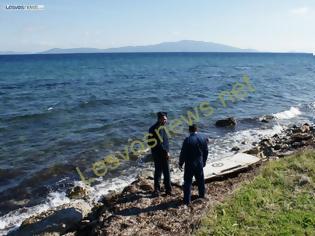 Φωτογραφία για Κομμάτι φτερού τουρκικού αεροπλάνου ξεβράστηκε στη Μυτιλήνη