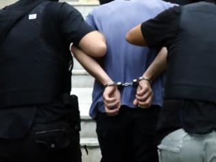 Φωτογραφία για Συνελήφθη 25χρονος στους Αγ. Δέκα Ηρακλείου με οπλική συλλογή