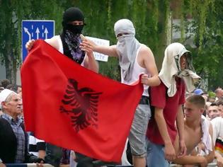 Φωτογραφία για Καταδικάζει το κάψιμο των σημαιών η ΠΓΔΜ