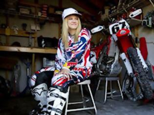 Φωτογραφία για Η Πρωταθλήτρια Motocross Ashley Fiolek αύριο στην Πεντέλη