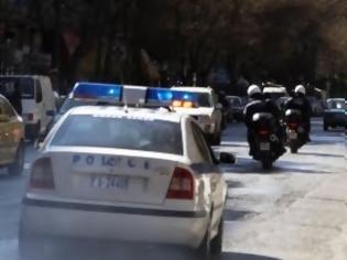 Φωτογραφία για Καταδίωξη με πυροβολισμούς στην Αθηνών-Κορίνθου