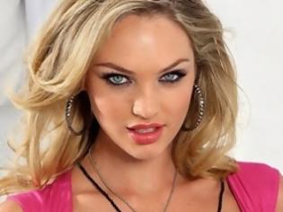 Φωτογραφία για Η κούκλα Candice Swanepoel ονειρεύεται με το... μπικίνι!