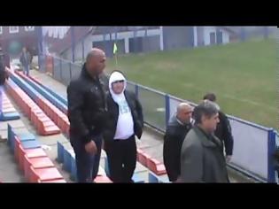 Φωτογραφία για Τα παιδιά μπάλα, οι γονείς ξύλο! [Video]