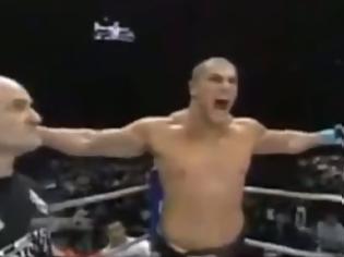 Φωτογραφία για Το απόλυτο fail! Ο σκληρός που τις έφαγε για... πλάκα! [Video]