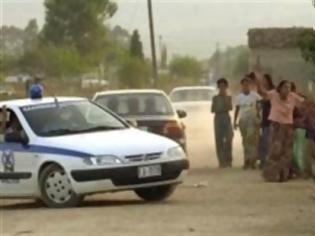 Φωτογραφία για Αστυνομικός πήγε να χωρίσει ζευγάρι και τις... έφαγε!