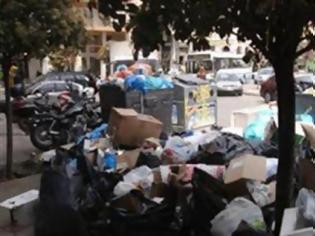 Φωτογραφία για Πάτρα: Βουνά τα σκουπίδια στις συνοικίες και αύριο...γιορτάζει η πόλη