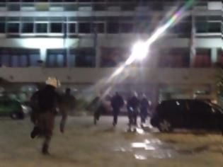 Φωτογραφία για Δείτε στο VIDEO καρέ- καρέ την επιχείρηση της Αστυνομίας στο ΑΠΘ