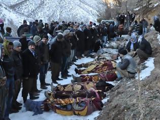 Φωτογραφία για Iδού οι πραγματικοί τρομοκράτες, οι δολοφόνοι 34 παιδιών στο Ρομπόσκι του Κουρδιστάν