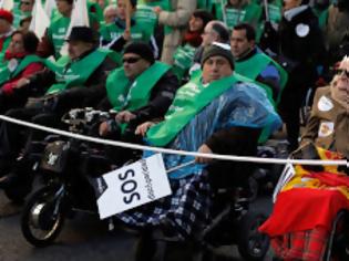 Φωτογραφία για Πρωτοφανής πορεία ατόμων με αναπηρία στη Μαδρίτη