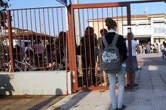 Δωρεάν γάλα και φρούτα στα σχολεία από το Φεβρουάριο