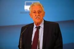 «Απλό και δίκαιο» φορολογικό ζητεί ο Φ. Κουβέλης