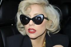 Η Lady Gaga αγόρασε 55 κοστούμια του Μάικλ Τζάκσον