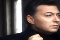 “Μακριά Από Μας” Το νέο single του Νίκου Μακρόπουλου!