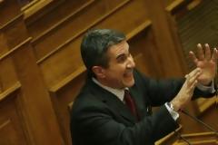 Για ΡΙΚΣΣΥ και ανατροπή, χλωμόν! Για ρήξη χιαστών πιθανόν!