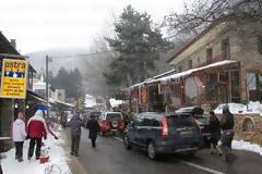 Τα πρώτα χιόνια στα Χάνια Πηλίου