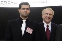 Γιώργος Γεωργίτσης: Ο Έλληνας Γκουρού των LASER που Διαπρέπει στην Αμερική [video]