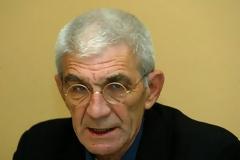 Μπουτάρης σε εργαζομένους: Ή φεύγετε ή... ΜΑΤ!