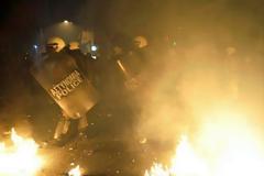 56 προσαγωγές και 6 συλλήψεις.Ο απολογισμός από τα επεισόδια στο κέντρο της Αθήνας