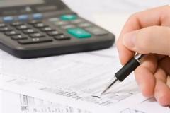Στις 9.000 ευρώ θα πάει το αφορολόγητο