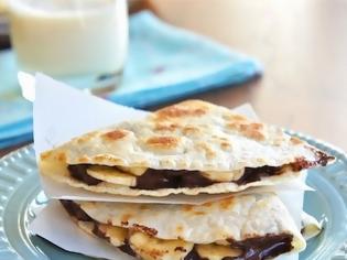Φωτογραφία για Τραγανές tortillas με σοκολάτα και μπανάνα