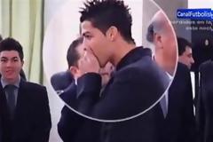 Ρονάλντο… και η τσίχλα στην τσέπη (video)