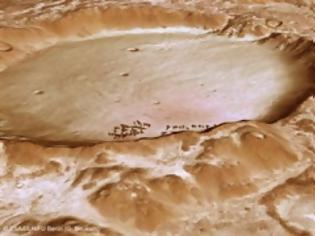 Φωτογραφία για Χιονισμένο τοπίο στον Άρη δεν είναι καθόλου ειδυλλιακό