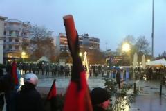 Επεισόδια και εμπρησμός τράπεζας από αντιεξουσιαστές στην Ξάνθη..με αφορμή τα εγκαίνια των γραφείων της Χ.Α..(ΒΙΝΤΕΟ)