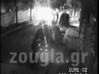 Φωτογραφία για Βίντεο-ντοκουμέντο: Ο Τριανταφυλλόπουλος πρόσωπο με πρόσωπο με τους επικινδύνους ληστές