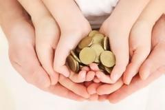 Από Ιούλιο τα νέα οικογενειακά επιδόματα