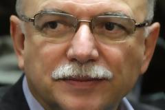 ΠΑΠΑΔΗΜΟΥΛΗΣ: Η ΚΥΒΕΡΝΗΣΗ ΔΕΝ ''ΒΓΑΖΕΙ'' ΤΕΤΡΑΕΤΙΑ