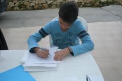 Ή στις εικόνες της εκκλησίας ή στις εικόνες ... των γηπέδων! - Ένα γυμνασιόπαιδο βάζει τη ζωή του σε επαγγελματικά καλούπια