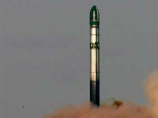 Φωτογραφία για Η Β. Κορέα ανέστειλε την εκτόξευση πυραύλου λόγω τεχνικών προβλημάτων