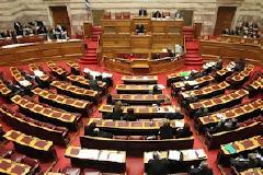 Την πλάτη γυρίζει στα μνημονιακά κόμματα ο λαός