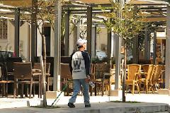 Μάζεψαν τα νεράντζια της «οργής» και στη Σύρο!