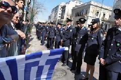 «Η δικτατορία της Μέρκελ και του Παπαδήμου αποκλείουν τους πολίτες από την παρέλαση» (βίντεο)