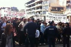 Η παρέλαση διεκόπη πριν καν ξεκινήσει- Επεισόδια στο Ηράκλειο!...