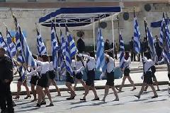 Απορία αναγνώστη για τις παρελάσεις