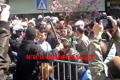 Ξύλο, συλλήψεις και τραυματισμοί στην παρέλαση της Λάρισας!