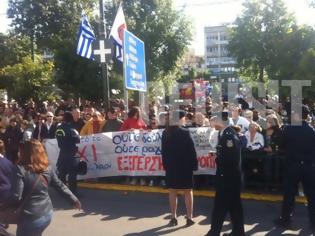 Φωτογραφία για Mε αποδοκιμασίες η παρέλαση στον Πειραιά...