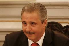 Τα γιουχαρίσματα έδιωξαν τον Γ. Μανιάτη από την παρέλαση