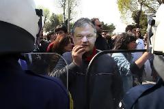 Αφού το ΠΑΣΟΚ ανεβαίνει στις δημοσκοπήσεις γιατί οι πρώην υπουργοί του τρέμουν τις κάλπες;